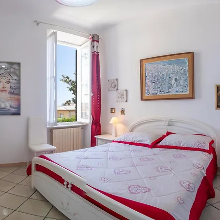 Pirinoli Apartment